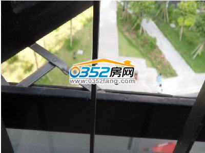 房內窗戶墻面問題顯現