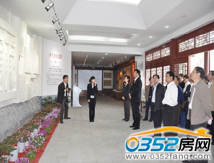 �^չ�����vʷ�����^