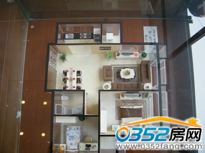  ���֑��ͽ�B1