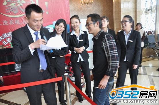 瘋狂抽大獎(jiǎng)進(jìn)行中·