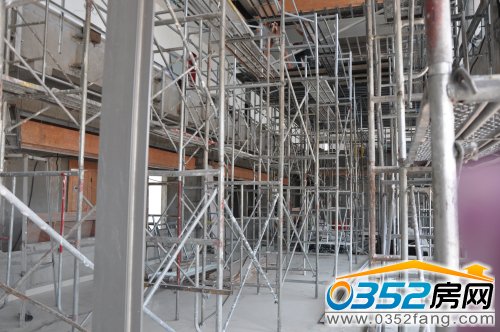 信訪樓鋼架結構還未拆除