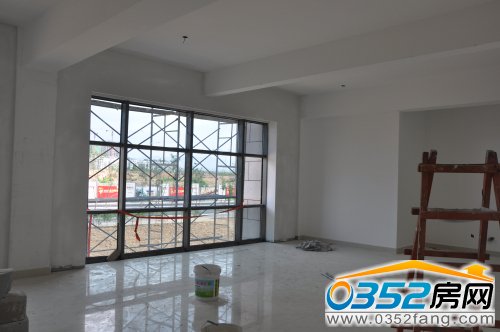 房間內部給人通透舒適的感覺