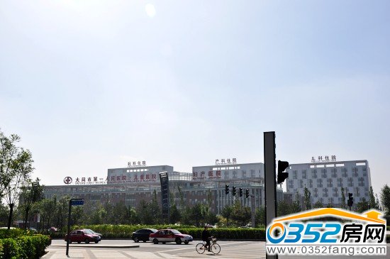 恒安街、文興路交匯處東南角的一醫院