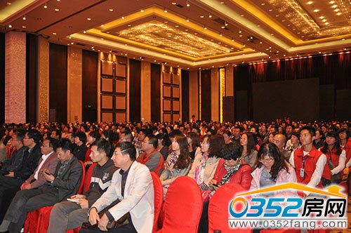 精彩內容吸引市民認真聽講做筆記