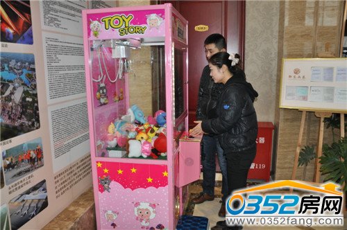 娃娃機(jī)帶給年輕客戶無限歡樂