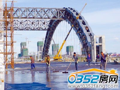 ��ͬ�б������