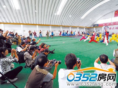 ��ͬ��&ldquo;��ӹųǔzӰ��ِ&rdquo;���ƌ����gԺ�_Ļ