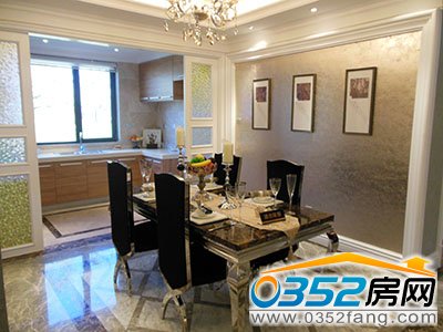 綠地世紀城135平米廚房餐廳樣板間