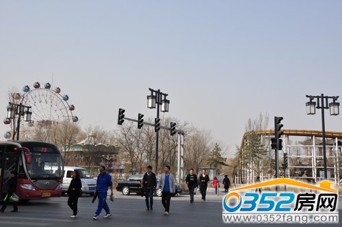 �������򸽽���ͯ���@