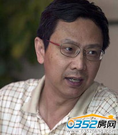 財(cái)政部財(cái)政科學(xué)研究所所長(zhǎng)賈康