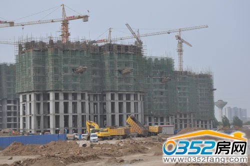 正在如火如荼建設中的五洲帝景二期青年城