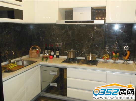 &ldquo;L&rdquo;�εďN���OӋ�ƌW����