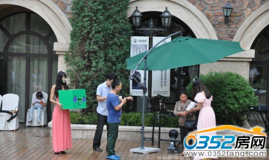 һ�Ȫ��@���ߣ��ڱ����wĽ��Ŀ�������_�Iȡ��Ʒ