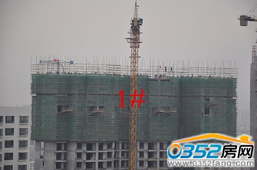 1#共32層,包括4層底商,預(yù)計(jì)8月底封頂