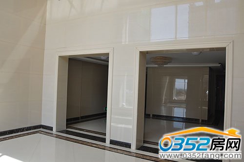 千禧御東畫卷入戶公共大堂均為精裝修