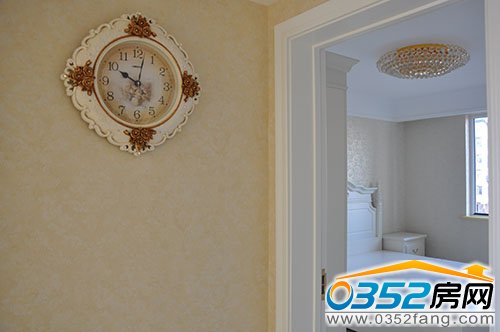 北馨理想城二期140平米樣板間次臥:不到中午光線充分