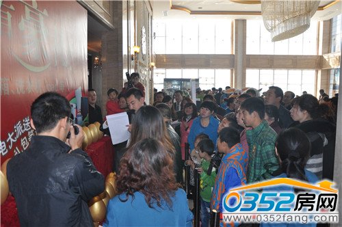 �ҽ𵰻��׌�F(xi��n)���gЦ�Z����