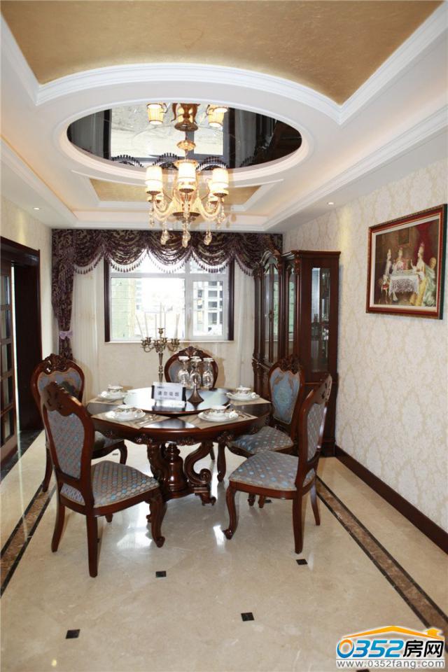 ǧ�����|����A5����173.71�O�Ӱ��g�͏d����