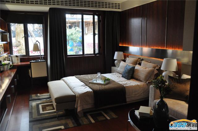 ���ؽ�D1�Ӱ��g�d�Pһ�w��