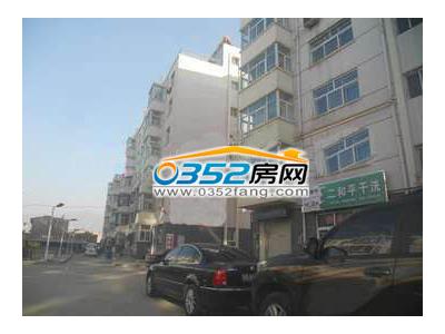 �������@����