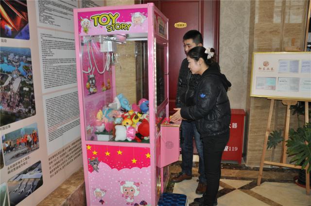 ǧ�����|����2014���R�q��Ƭ��ӬF���͑��w��Α�Ȥ