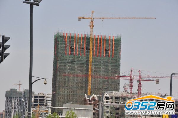 倫敦街32#公寓樓近景圖