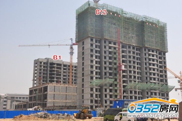 睿和錦城5月22日B12#樓已建19層、B1#樓已經封頂