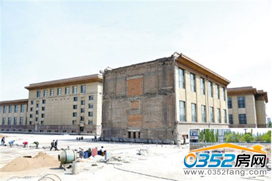 ƽ���еĴ�ͬչ�[�^