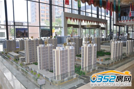 東信國際建材家居廣場(chǎng)沙盤圖