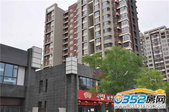 6月19日外圍門面房實景圖-餐飲