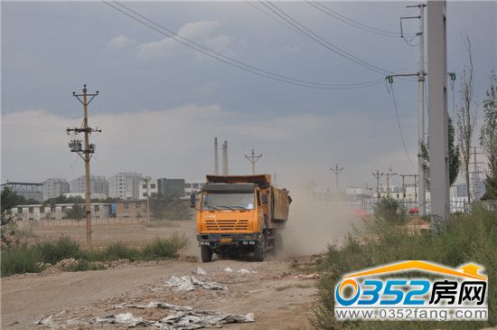 工地現(xiàn)場(chǎng)一片灰塵