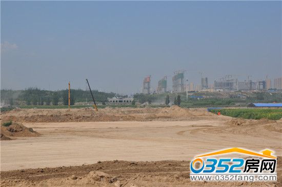 開源橋中段正在進行打樁