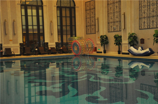 江鴻運動會所-游泳館