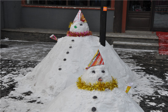 ���]���ɣ�ѩ���H�����b