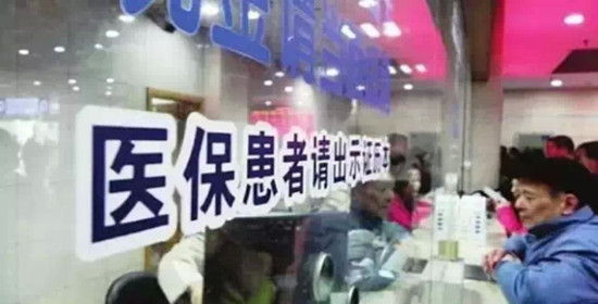 ������t�����肀���U�M