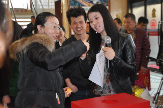 月星國際家居廣場品元宵抽獎活動現場