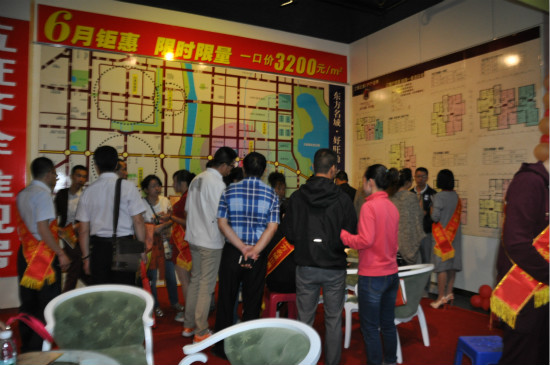 �|�����ǡ��������ØI���͑�������}