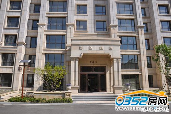 永昌雍錦臺項目通體干掛石材