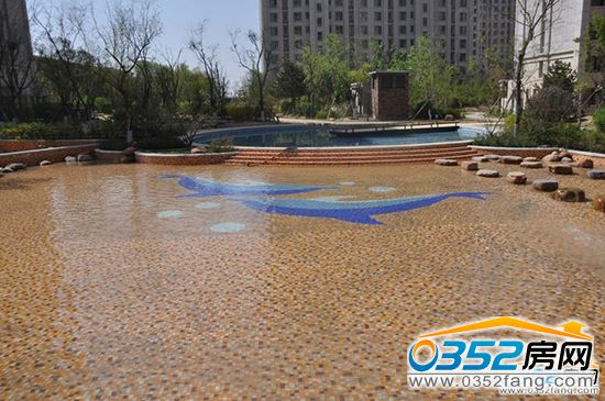 永昌雍錦臺4500㎡廣場活水水系實景圖