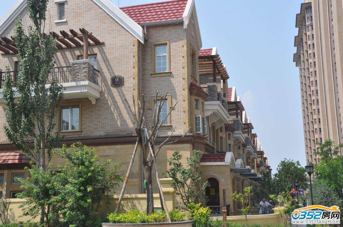 �|������