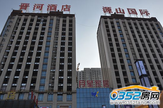 1015580686bb6be91f7761.jpg 0001.jpg