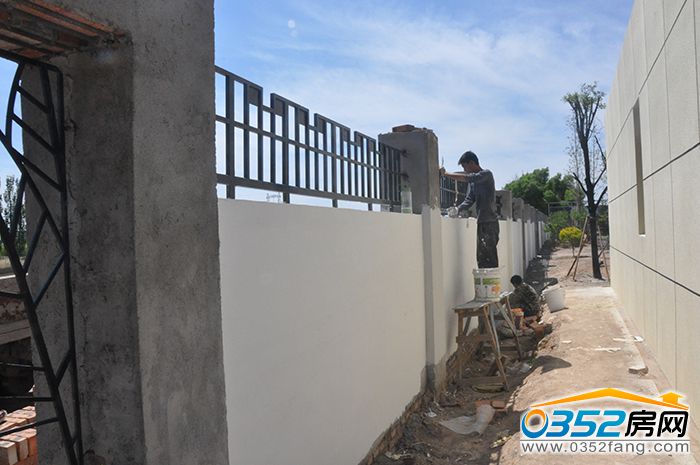 18163654833aa1b6839522.jpg 刷墻.JPG