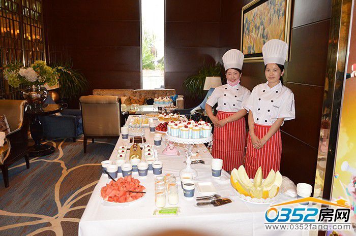 1816404457833a11ef7562.jpg 2.jpg