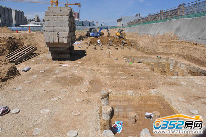 011148587f60af50ec6895.jpg 1號樓開挖樁間土.JPG