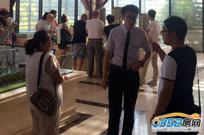 10143309465da242399629.jpg 480743311590944218.jpg