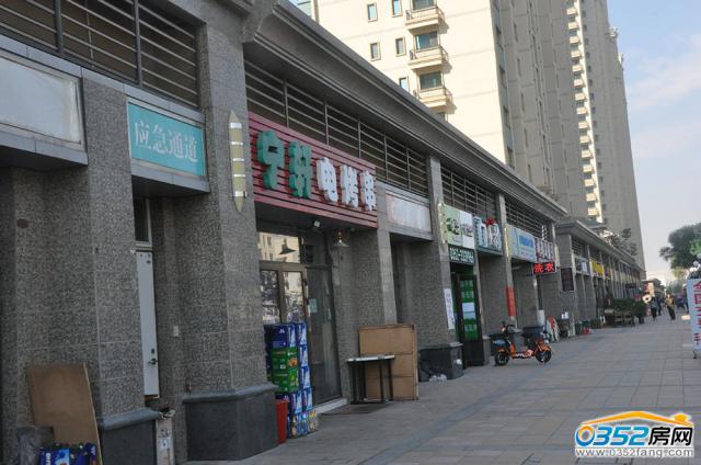 �����䁌����D