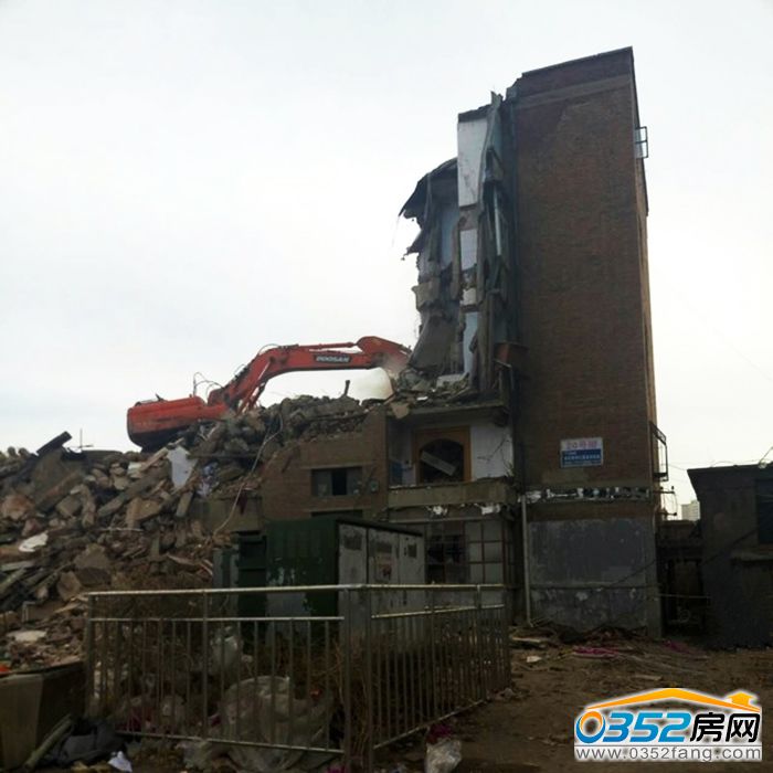 17151721e4169773990260.jpg bc7b0586c7044ab789687f3dfb56821b_th.jpg