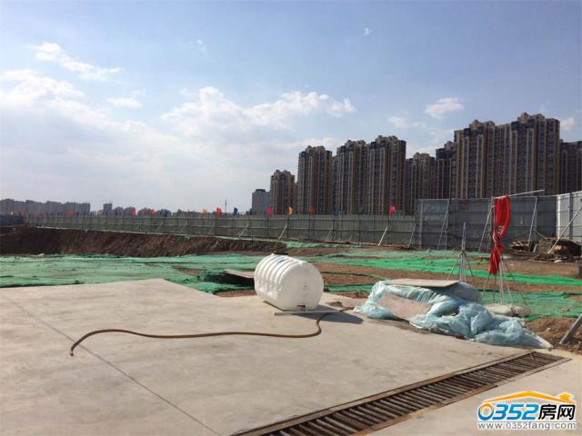 ���،����D