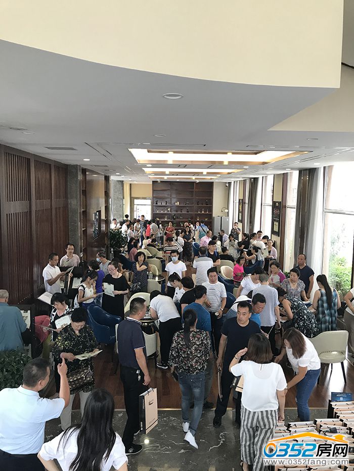 19184347e4dcc0c9cf3547.jpg 星際休息區.jpg