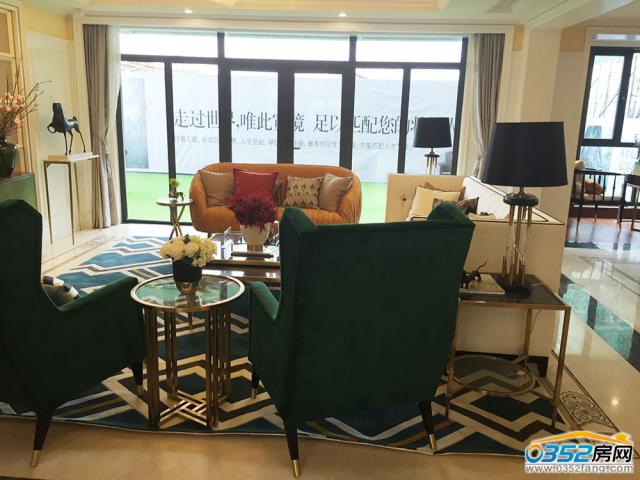 �K�{������ǧ��Ӱ��g�͏d